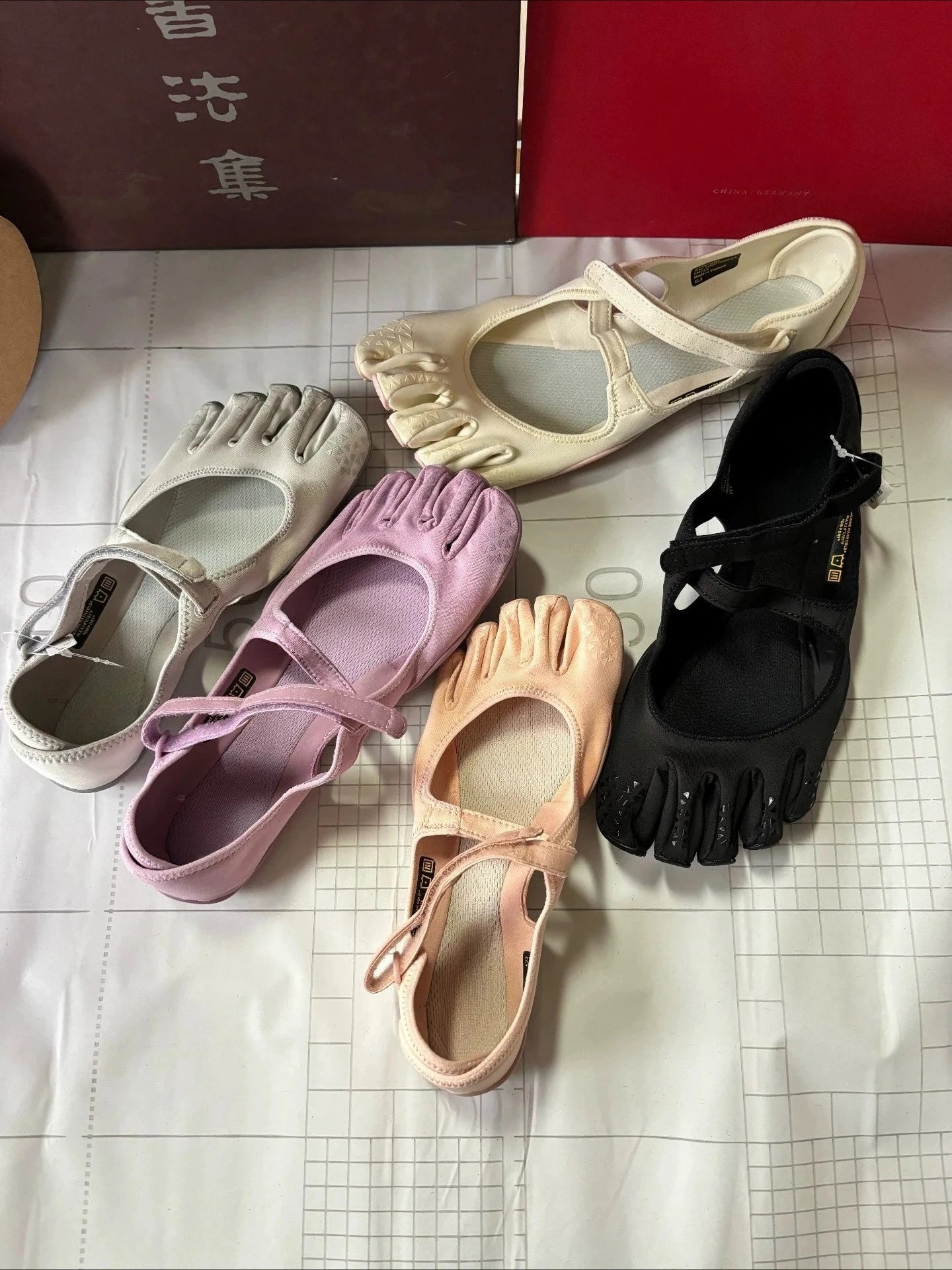 Women's Five-Finger Barefoot Training Shoes – Anti-Slip Fitness Sneakers